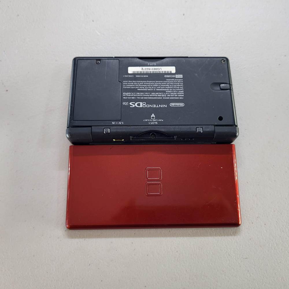 Red Crimson &amp; Black Nintendo DS Lite Nintendo DS