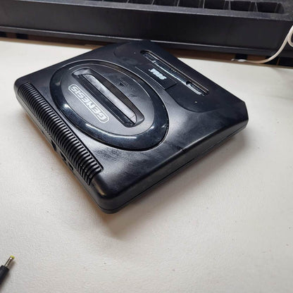 Consol Sega Genesis   Original  - Model 2