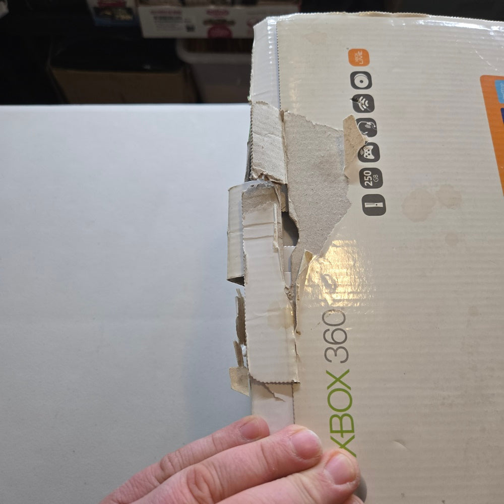 Xbox 360 Slim Console (Condition-) (In Box) 320 GB