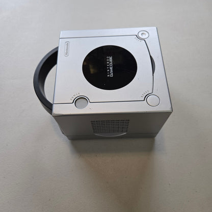 Platinum    Gamecube System Gamecube (Cib)